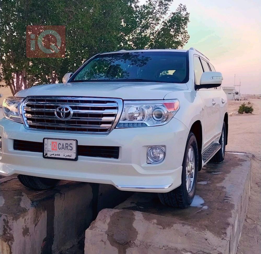 تويوتا لاندكروزر